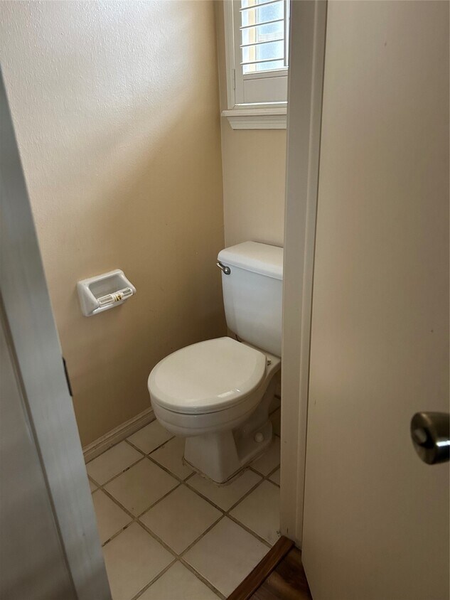 Building Photo - 12019 Indian Wells Dr