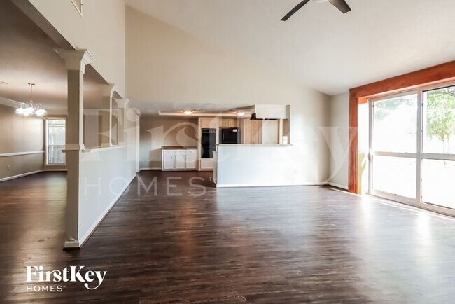 Foto del edificio - 11111 Sageorchard Cir