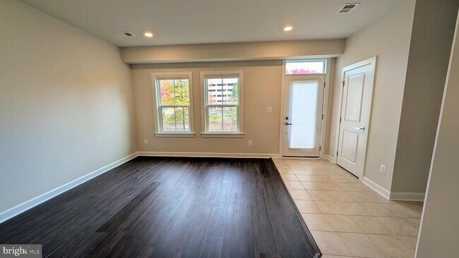 Foto del edificio - 13222 Lake Waterview Wy