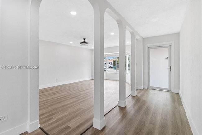 Foto del edificio - 2131 SW 98th Pl