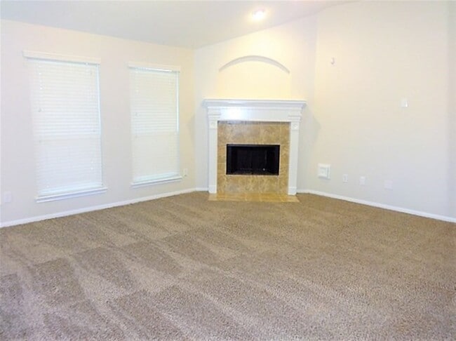 Foto del edificio - 2420 Avalon Trace Ln