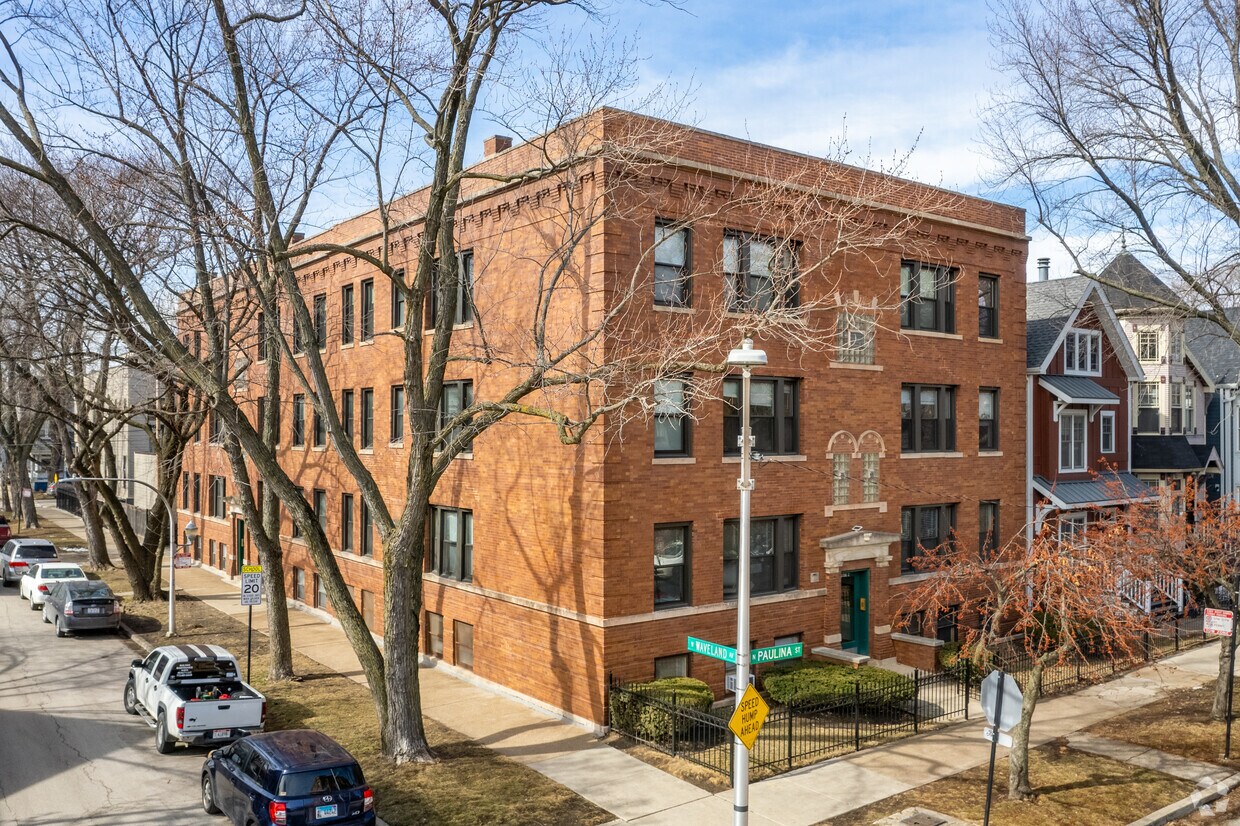 Foto del edificio - 1708-1710 W Waveland Ave