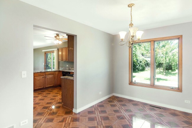 Building Photo - 3740 Highland Ave