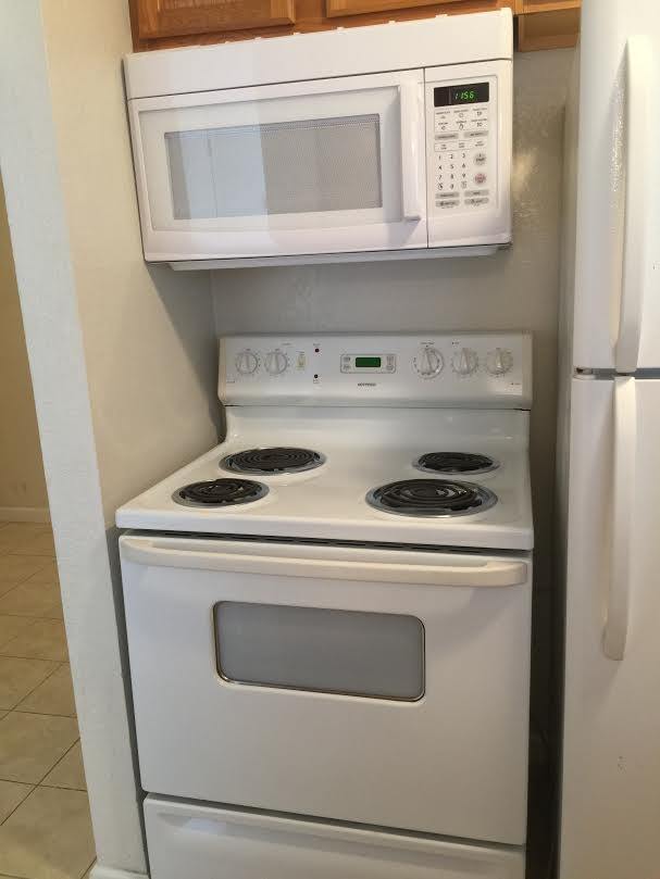 Building Photo - 1902 Sandy Ct