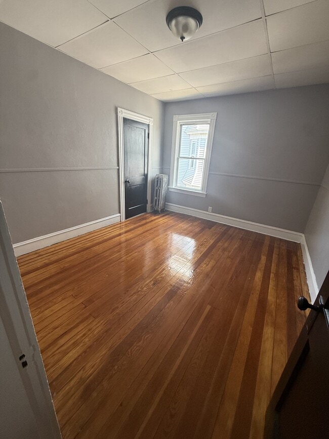 Building Photo - 45-47-47 Shawmut St
