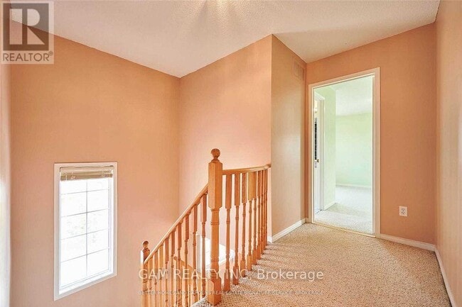 Building Photo - 5030 Heatherleigh Ave