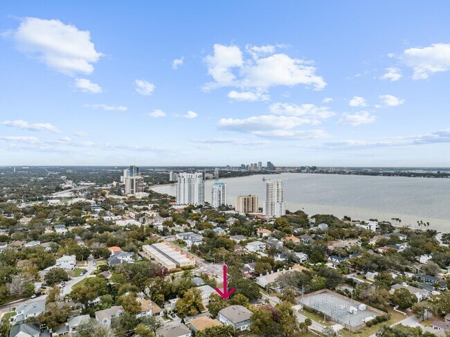 Foto del edificio - 3104 W Bay Villa Ave