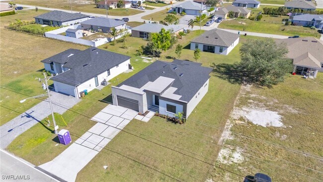 Building Photo - 3924 NW 38th St
