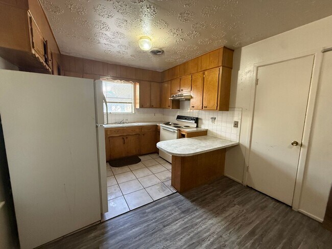 Foto del edificio - 2701-2701 Pagewood Ave