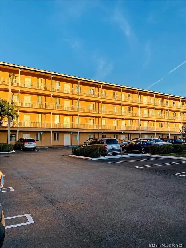 Building Photo - 17350 NW 67th Ave