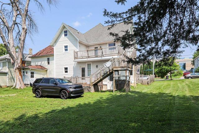 Back with parking - 217 E Jefferson St