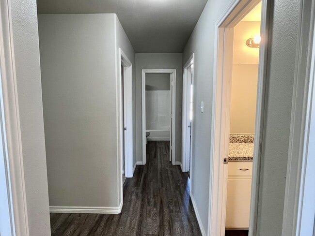 Foto del edificio - 3450 Itasca St