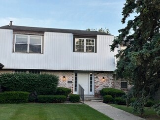 Building Photo - 31120 Hunters Dr