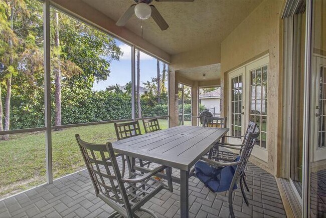 Foto del edificio - 146 Fernwood Crescent