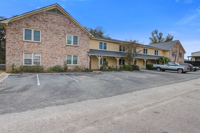 Foto del edificio - 2150 Spoleto Lane Apt #B3, North Charlesto...
