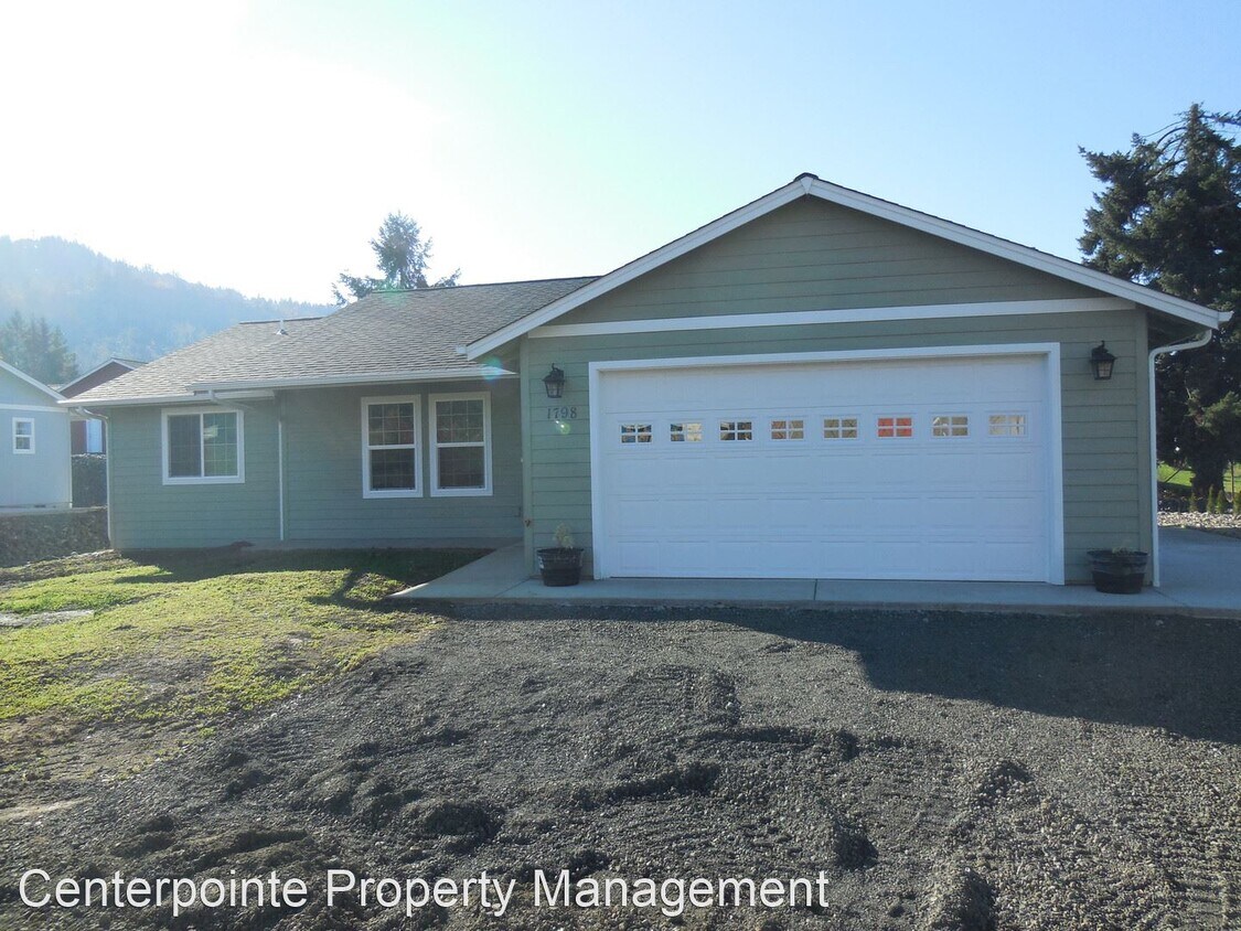 3 br, 2 bath House 751 Robert Lavern St House Rental in Sutherlin