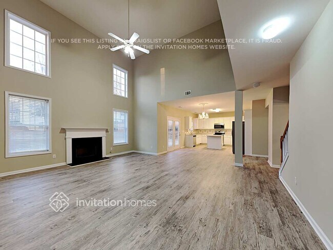 Building Photo - 1653 Broomfield Way