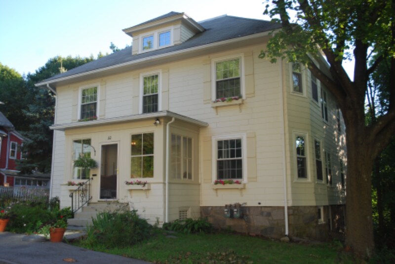 Primary Photo - 22 Wakefield St