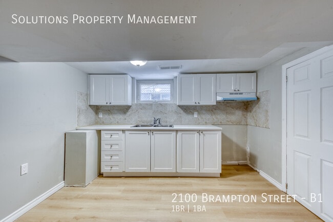 Photo du bâtiment - **Cute 1 Bedroom, 1 Bathroom Basement Clos...