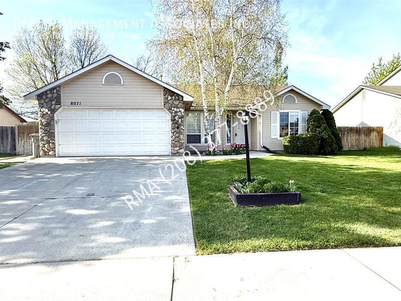Primary Photo - 8071 Waterside Ave