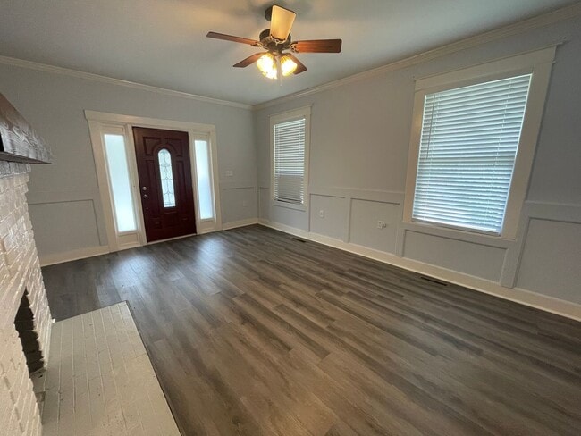 Building Photo - Nice 2/1 House in Old East Rome- $1,295