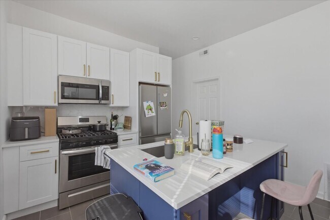 Foto del edificio - 2350 W Charleston St