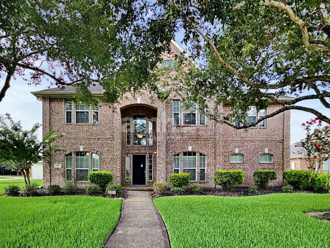 Foto principal - 501 Falcon Lake Dr