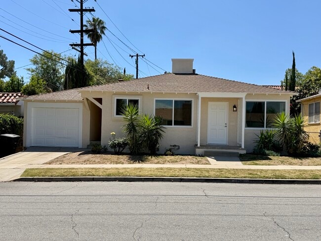 Building Photo - 1311 Tierra Alta Dr