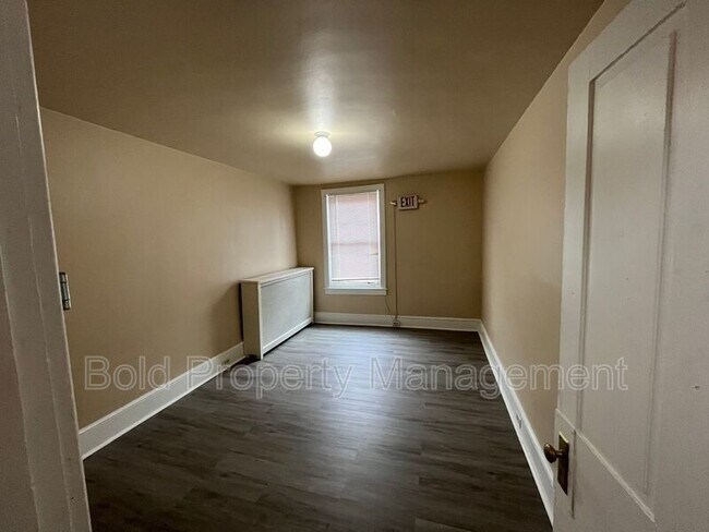 Foto del edificio - 131 N 5th St