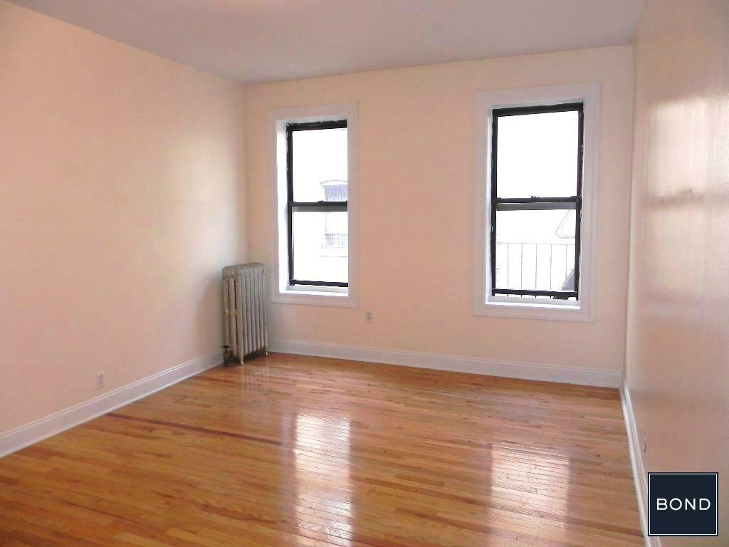 Primary Photo - 555 W 156th St