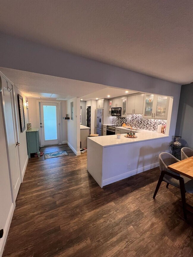 Foto del edificio - 3175 NE 48th Ct