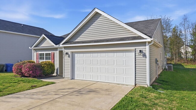 Building Photo - 3916 Sabre Ln