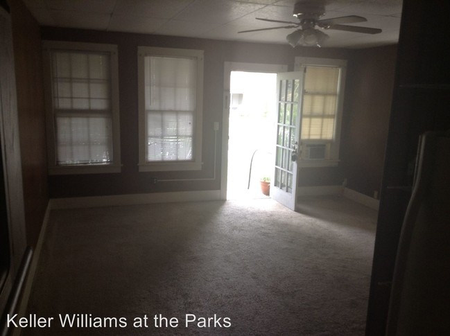 Foto del edificio - 1 br, 1 bath House - 5550 Huron Street Unit 1