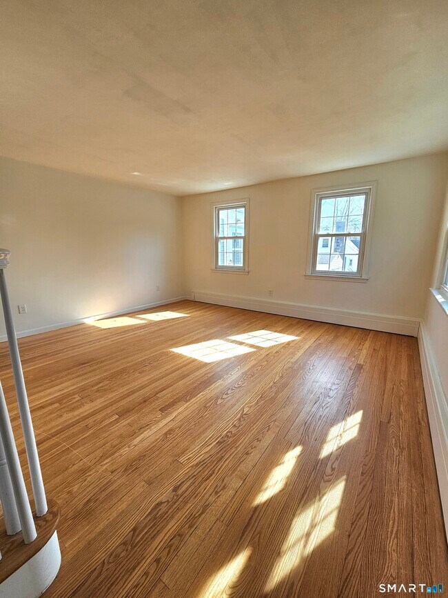 Foto del edificio - 2071 Middletown Ave