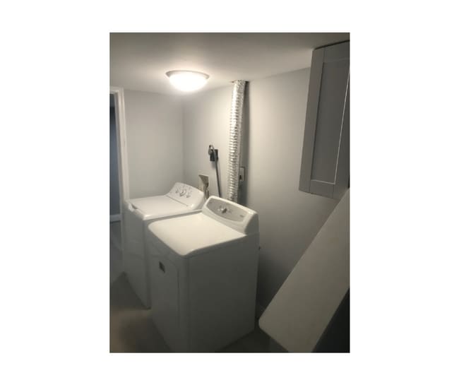 Building Photo - 928 Argonne Dr