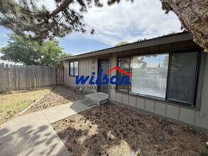 Building Photo - 1206 Voelker Ave