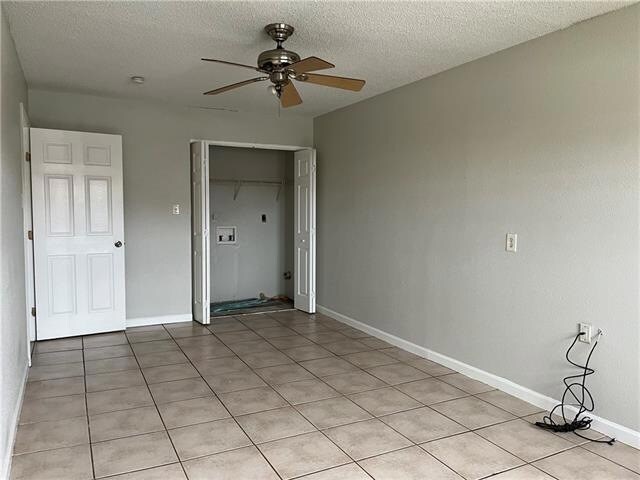 Foto del edificio - 14936 Curran Rd