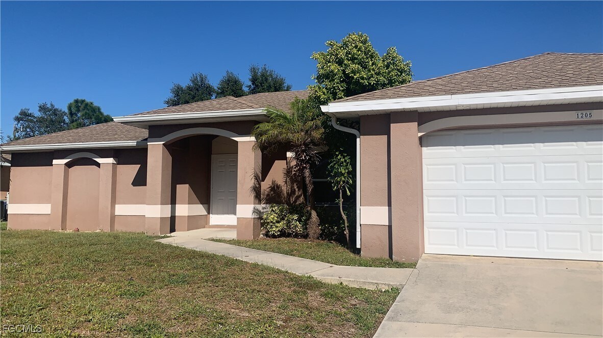 Foto principal - 1205 SW 14th Terrace