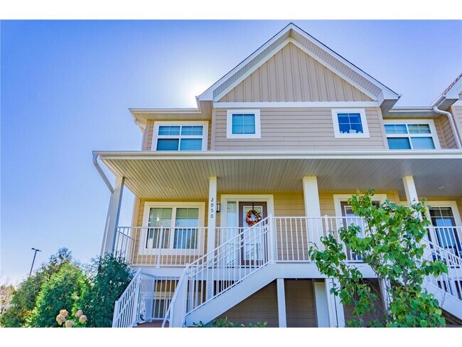 Building Photo - 2950 Clover Ridge Dr