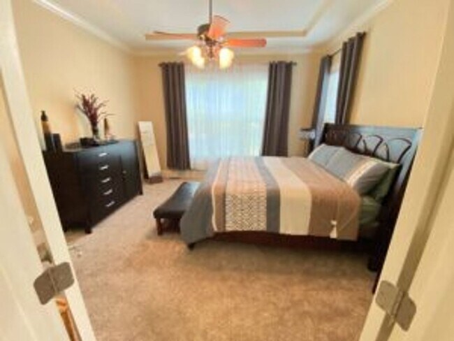 Foto del edificio - 200 N Cres Lake Way
