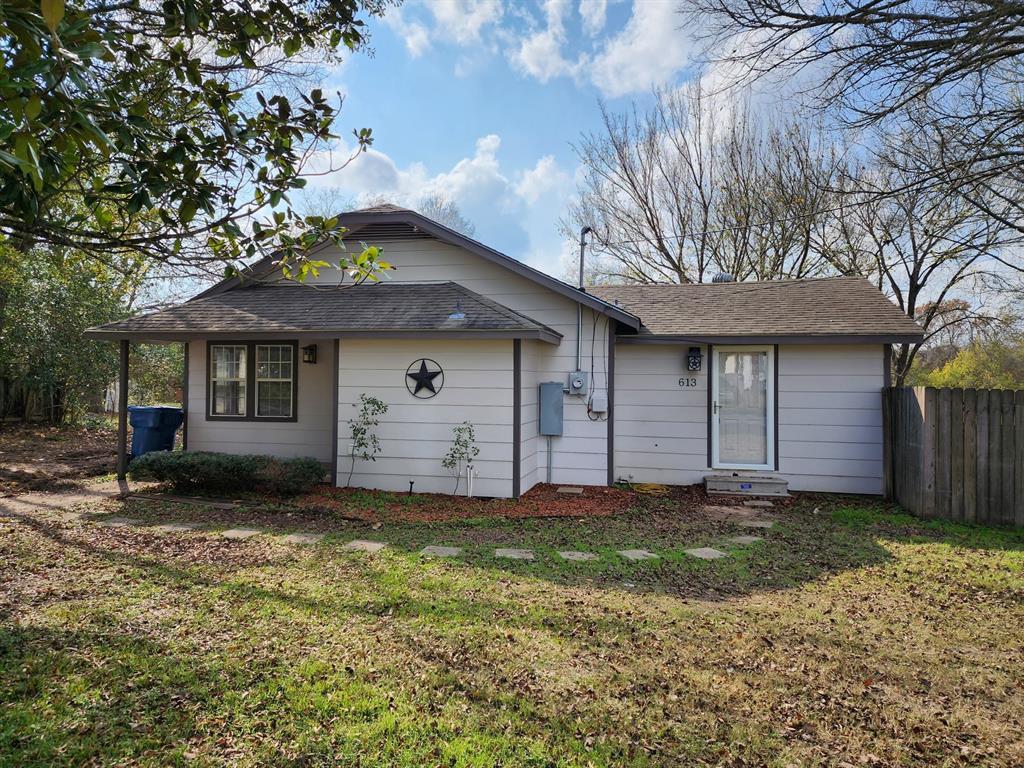 613 McNair St, Navasota, TX 77868 House Rental in Navasota, TX
