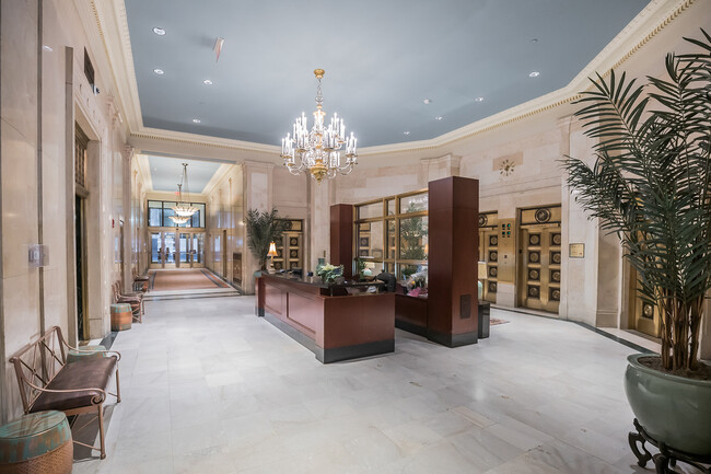 lobby - 1600 Arch St