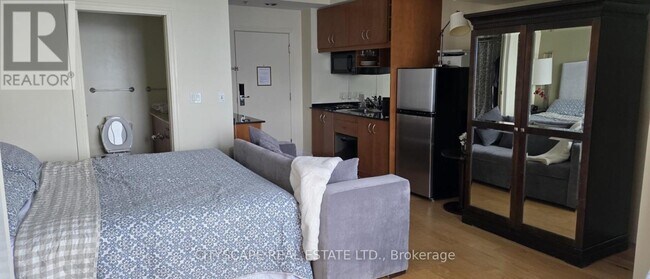 Photo du bâtiment - 1 King St W