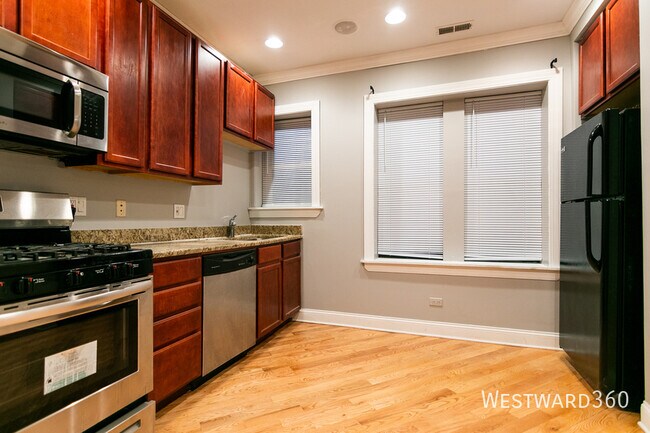 Building Photo - 6508 Seeley-3