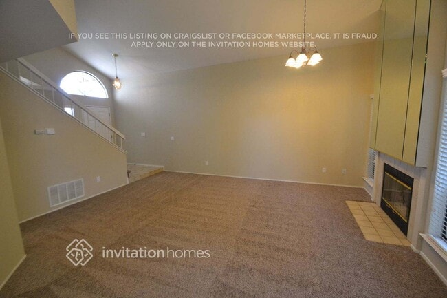 Building Photo - 3704 Pinehill Way