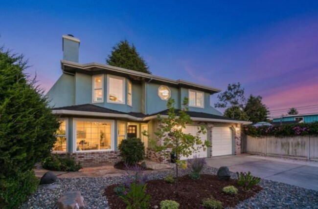 Building Photo - 119 Seacliff Dr
