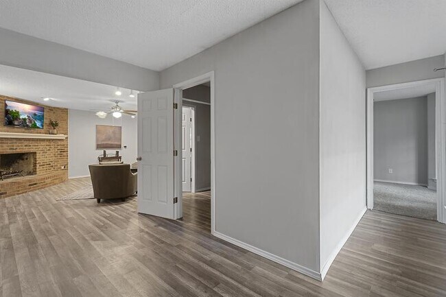 Foto del edificio - 2112 Chaucer Street