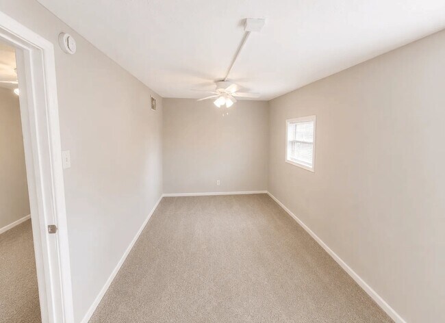 Foto del edificio - 2415 W Vermijo Ave