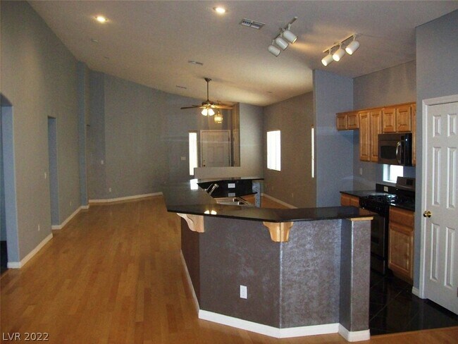 Building Photo - 7627 Maple Meadow St