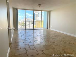 Foto principal - 5838 Collins Ave